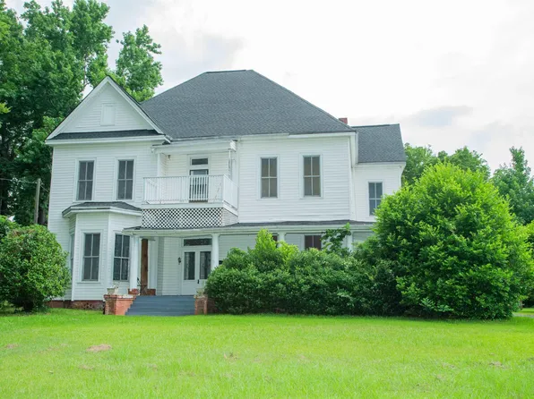 2206 Main St, Greensboro, AL 36744