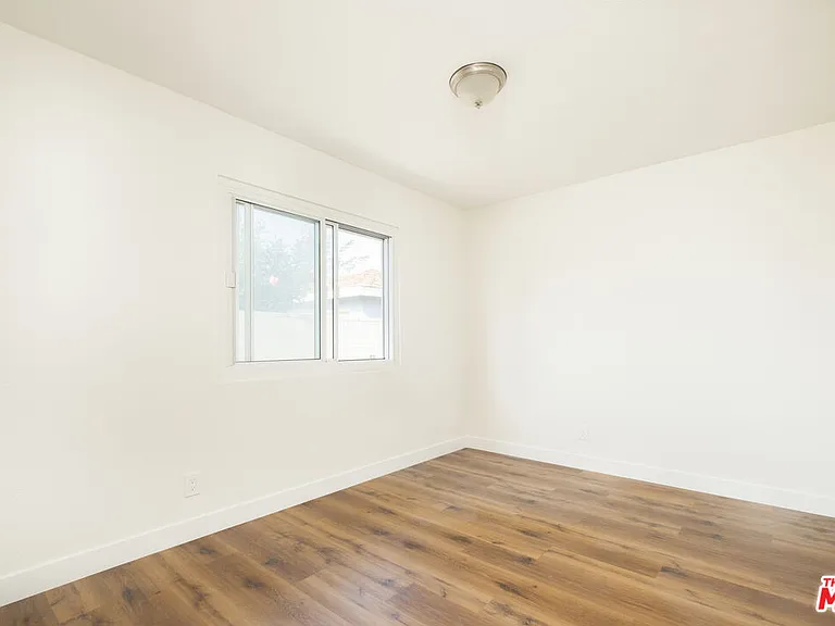 3711 W 105th St #1 — Photo 7
