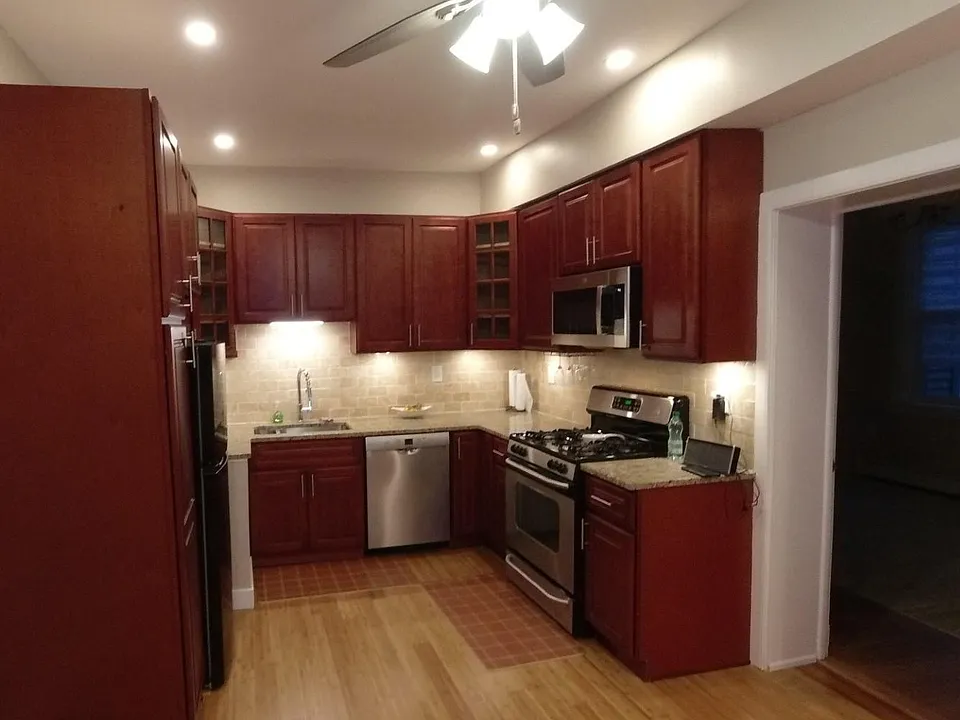171 Malcolm Ave #1R