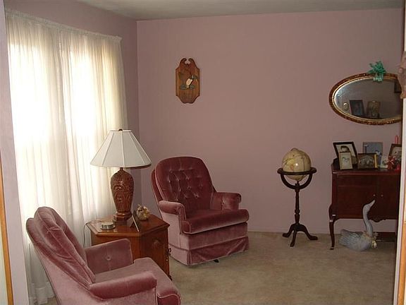 2nd image of 5341 Greencroft Dr