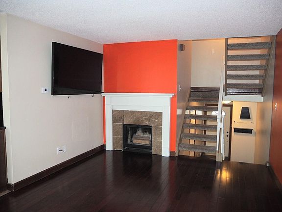 5th image of 1650 City View Dr #17