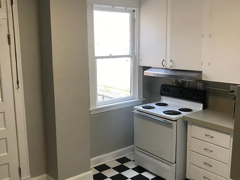 22 S Main Ave #1 — Photo 5