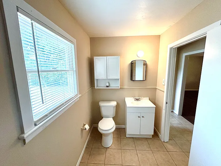 218 La Manda Blvd — Photo 11