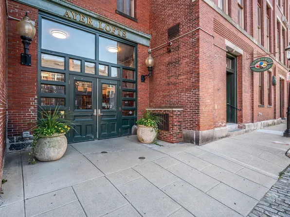 172 Middle St APT 204, Lowell, MA 01852