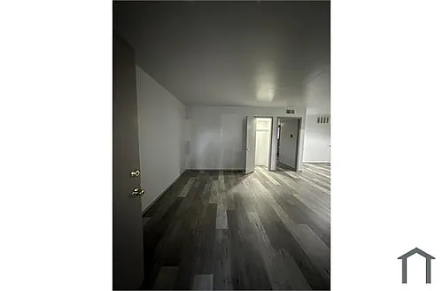 5647 Gaston Ave #216 Photo 1