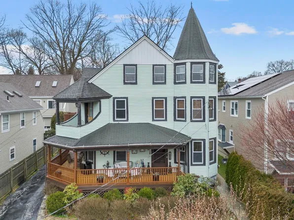 93 Seaside Avenue, Stamford, CT 06902
