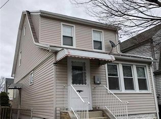 131 Pilgrim Pl, Valley Stream, NY 11580