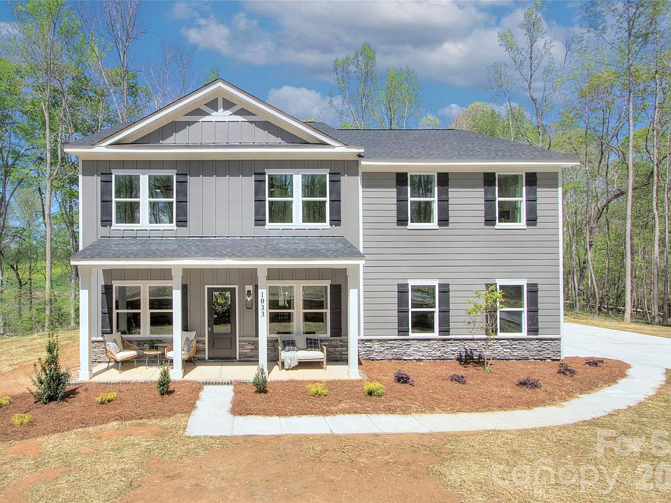 1st image of 1033 Harrogate Dr