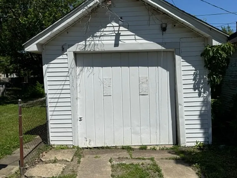 4205 Hoagland Ave — Photo 10