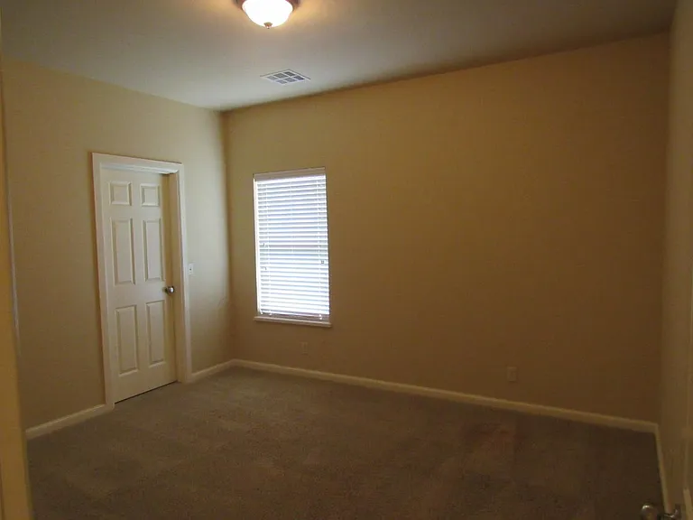 8408 NW 122nd Cir — Photo 15