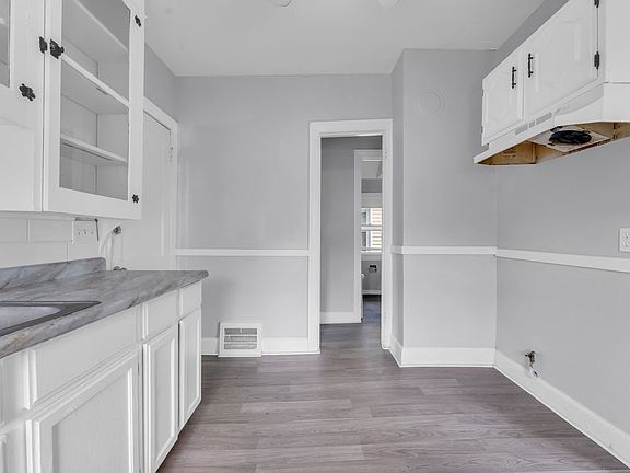5th image of 2206 Kenneth Ave Suite 2