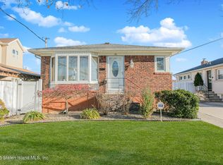 191 Hull Ave, Staten Island, NY 10306