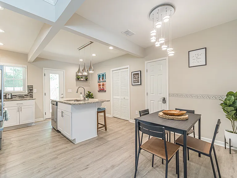 2390 Brackett Rd SW — Photo 18