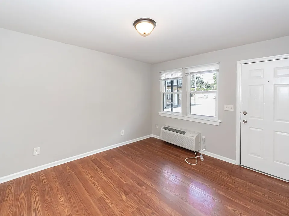 2107 Rondo St #105