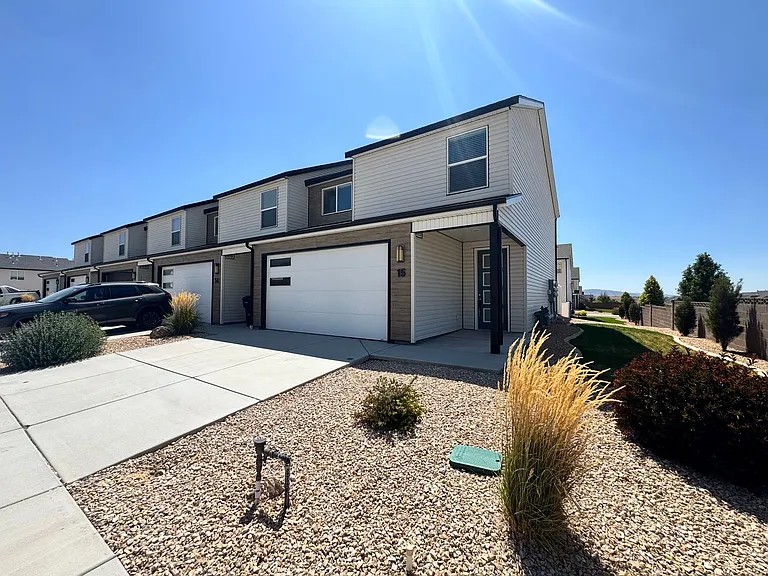 2087 N 325 W — Photo 2