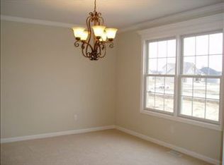 5018 Francesco Ln, Bloomington, IL 61705