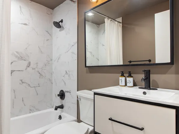 445 West 19th Street image 10 of 10