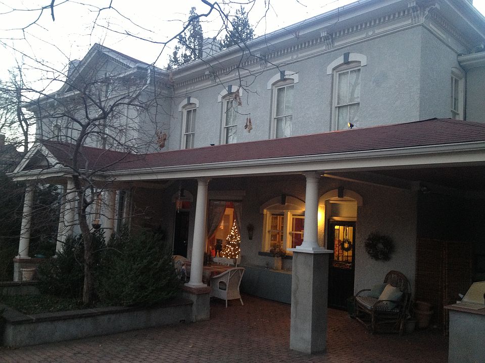 2nd image of 1543 Pine St