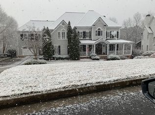 795 Lake Mist Cv, Milton, GA 30004