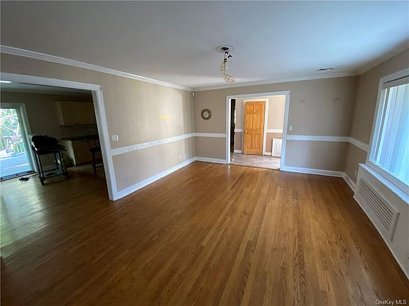 4th image of 394 Grandview Blvd