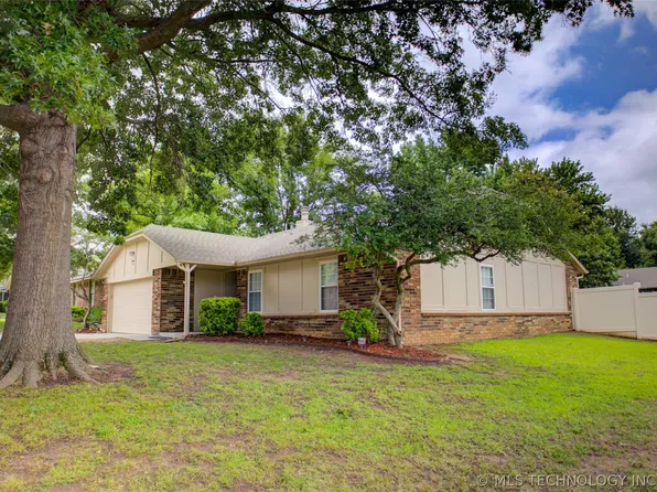 1310 W Hot Springs St, Broken Arrow, OK 74011