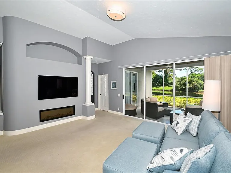 7131 Kensington Ct — Photo 9