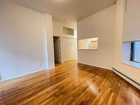 1st image of 220 E 52nd St APT 2C