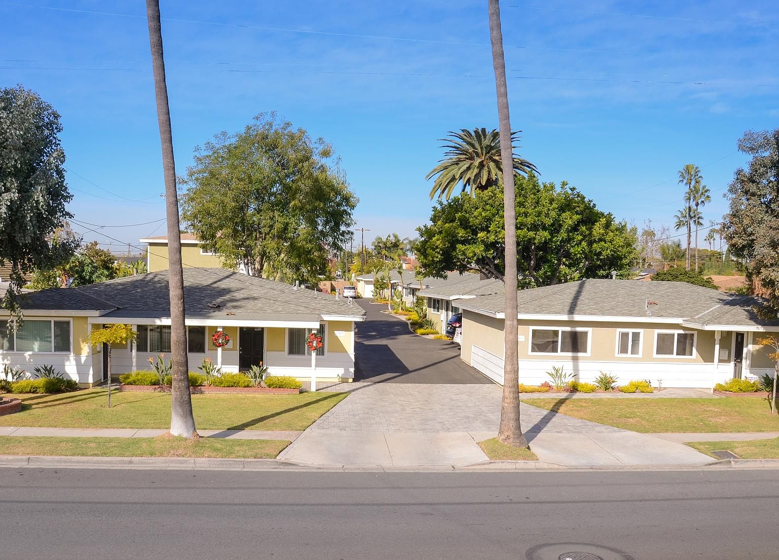 1565 Santa Ana Ave APT A, Costa Mesa, CA 92627 Zillow