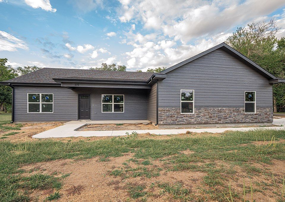 319 E 4th St, Solomon, KS 67480 Zillow