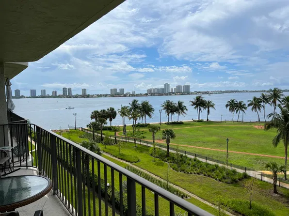801 Lake Shore Dr APT 515, Lake Park, FL 33403
