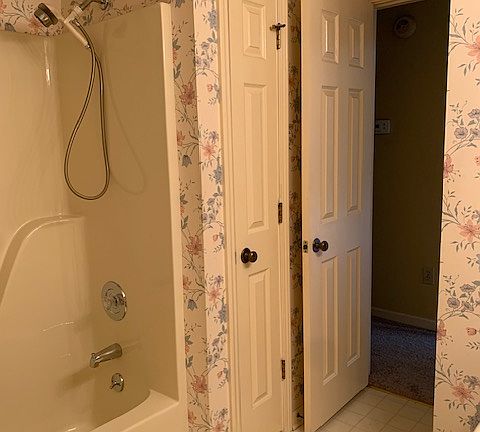 5th image of 447 Autumnwood Dr SW