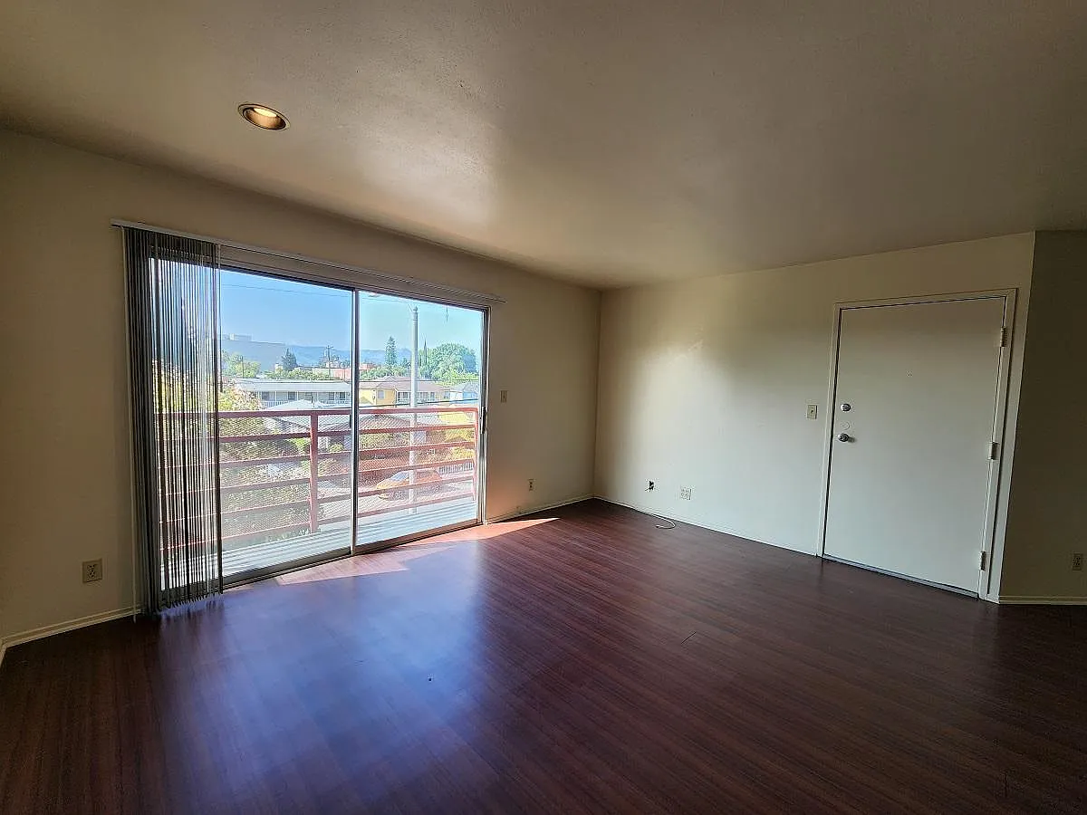 10849 Camarillo St — Photo 1