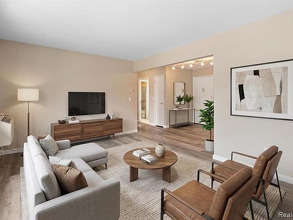 5th image of 1545 Cherboneau Pl APT 41
