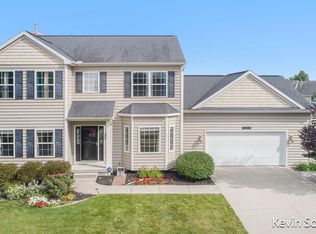6642 Avalon Dr SE, Caledonia, MI 49316