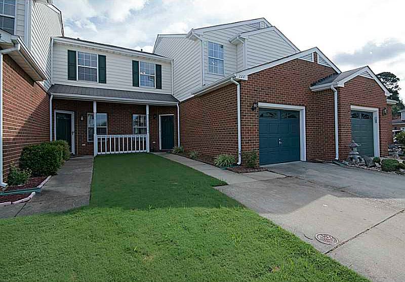 1st image of 222 Belmont Cir