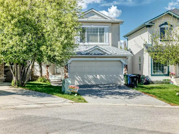 13 S Harvest Park Pl NE, Calgary, AB T3K 4K8
