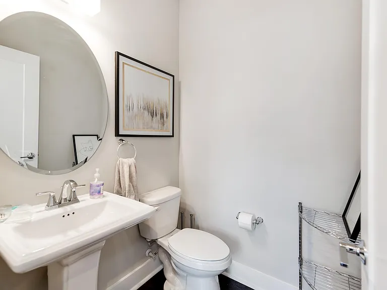 16031 Roscoe Ln — Photo 17