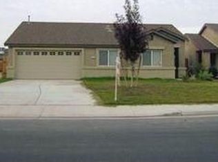 2416 Berkshire Rd, Bakersfield, CA 93313