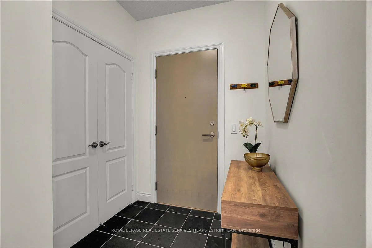 2 bed, $2,750 — Photo 2