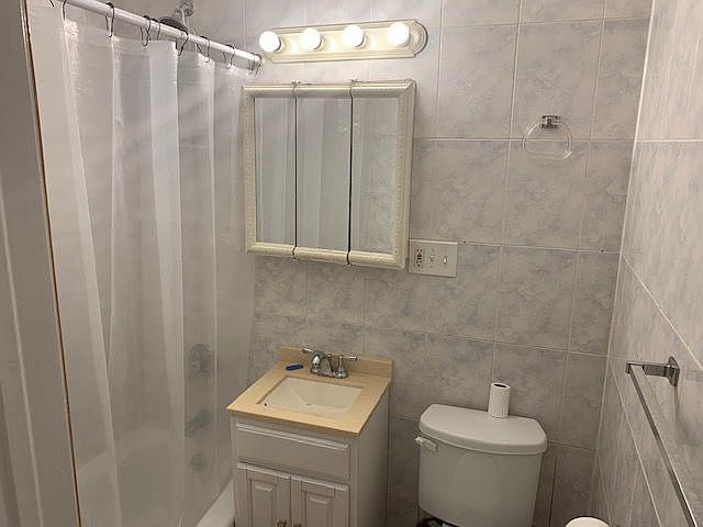 1st image of 8424 Kew Gardens Rd APT 1