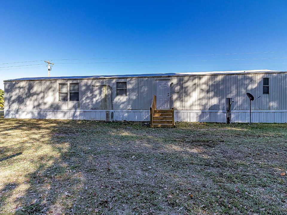 1st image of 394 Community Dr