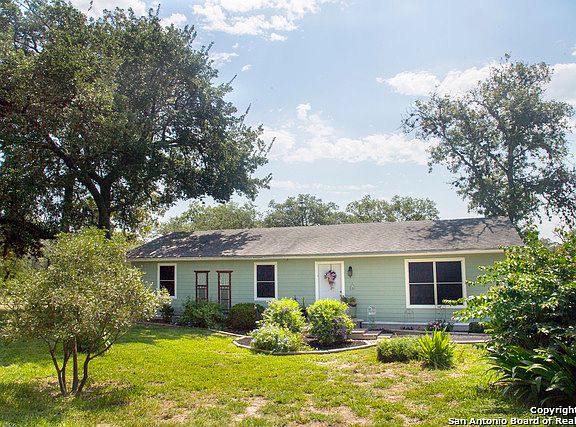 2nd image of 25840 Sand Cliff Dr