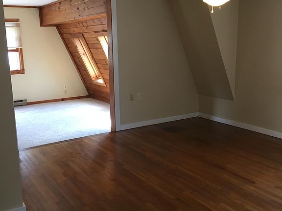 3rd image of 442 Maple Ave #2