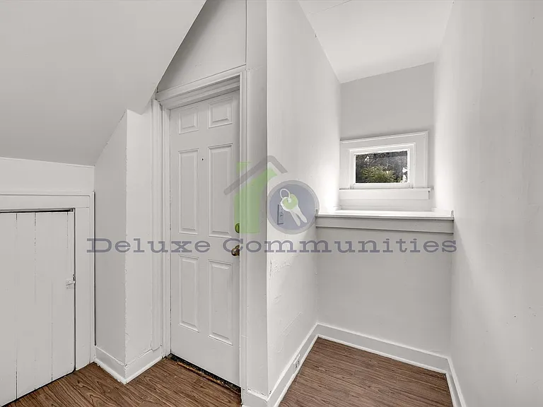 1928 Darwin Ave SW #2 — Photo 17