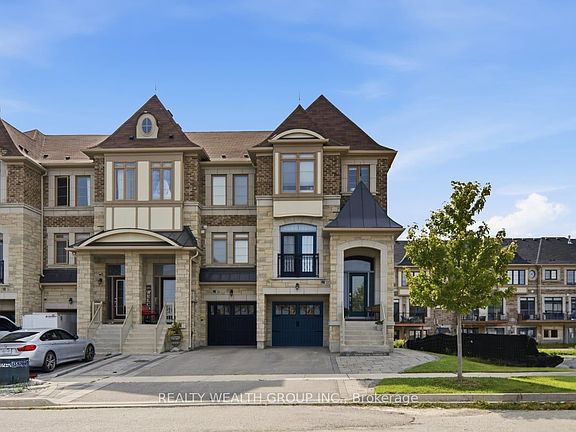 2nd image of 122 Dundonnell Pl