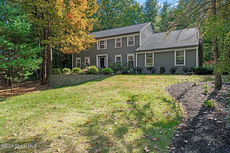 2nd image of 10 Wildwood Court