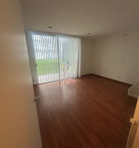 100 S Doheny Dr #213 — Photo 28