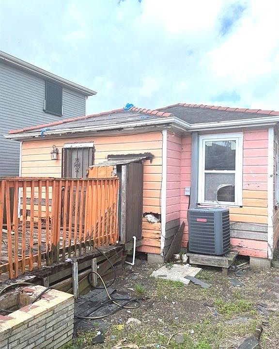 2413 Bartholomew St, New Orleans, LA 70117 MLS 2394975 Zillow