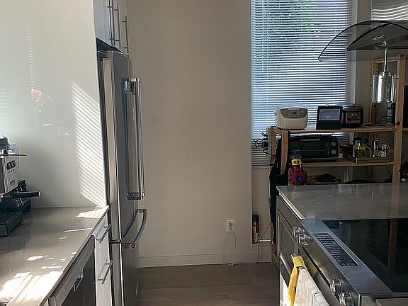 5th image of 1761 NW 59th St #A