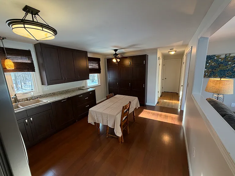 38 Stanley Pl — Photo 8